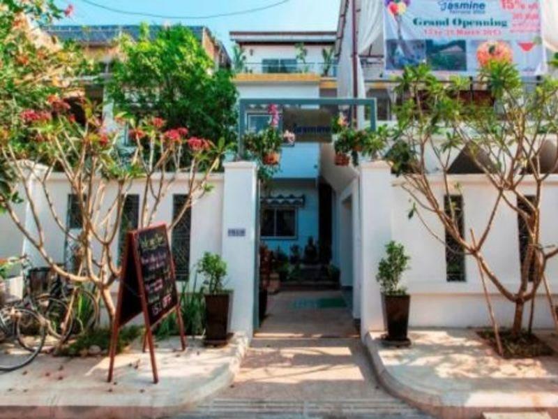 Jasmine Terrace Villa Пномпень Экстерьер фото