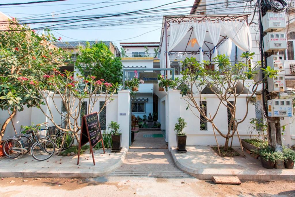 Jasmine Terrace Villa Пномпень Экстерьер фото